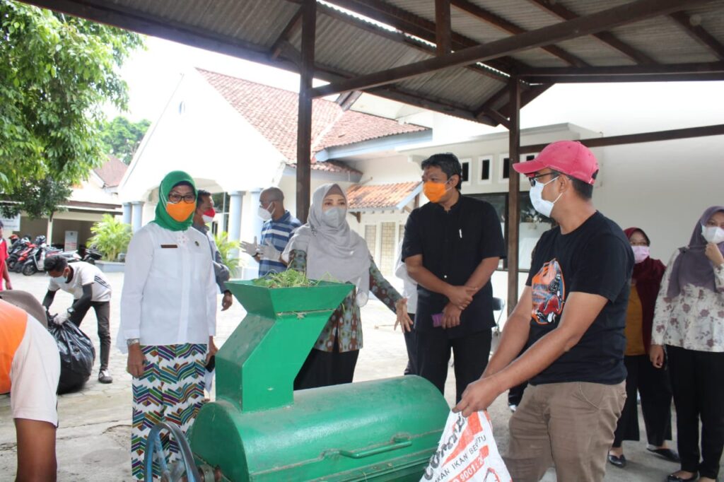 pengolahan-sampah-organik-di-lingkungan-sekretariat-daerah-kantor-gubernur-ntb